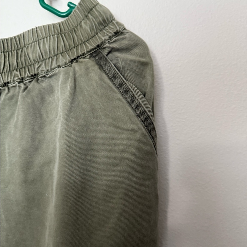 Young Fabulous & Broke Sage Green Joggers - Picture 6 of 9